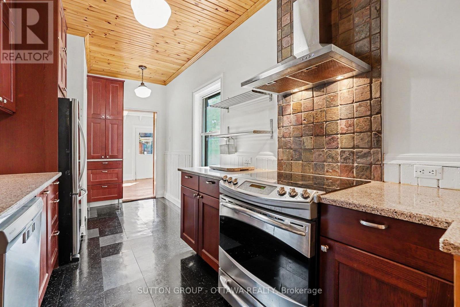 279 Cambridge Street N, Ottawa, Ontario K1R 7B1 - Photo 8 - X13229178