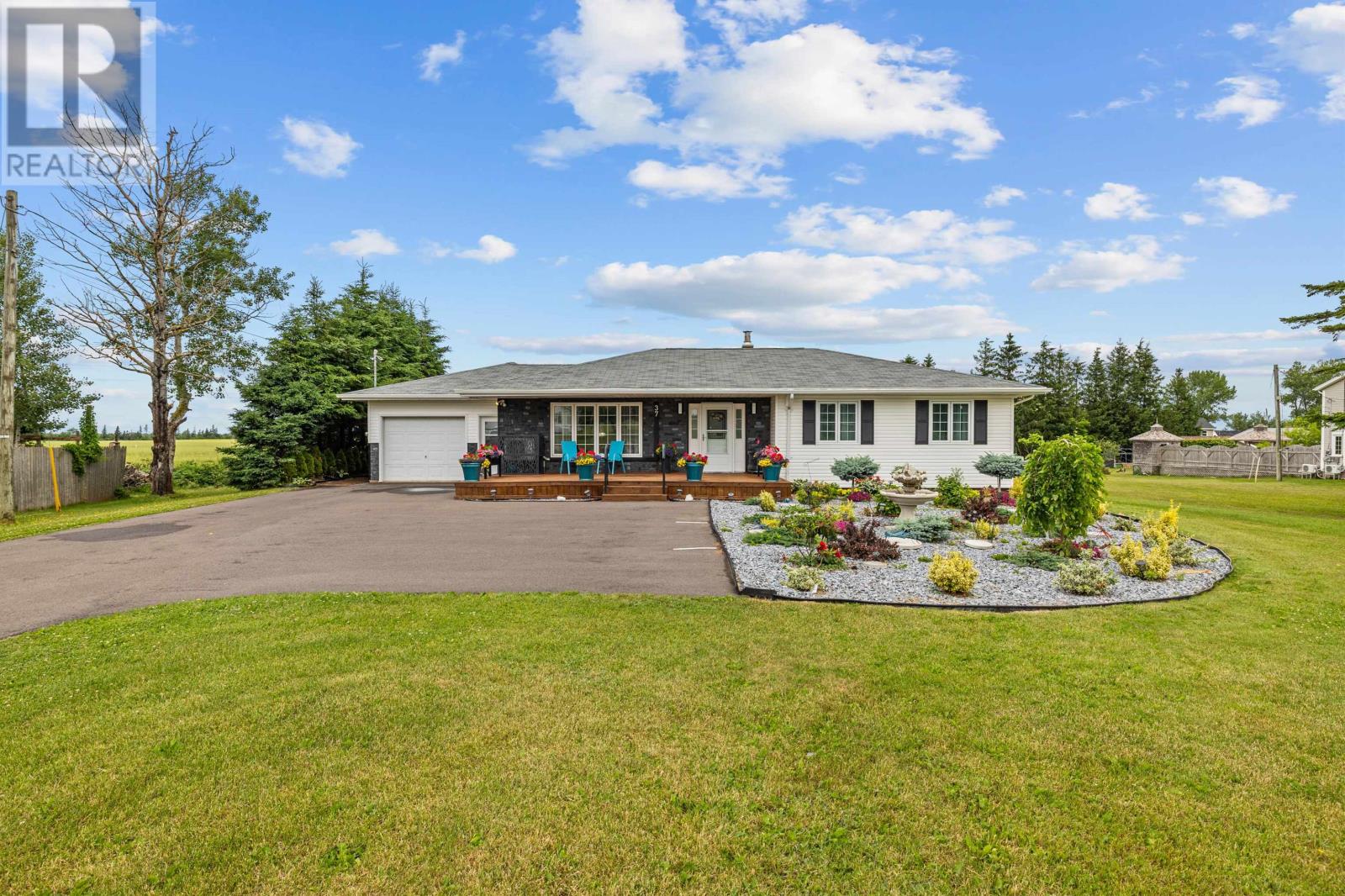 37 Lady Slipper Drive North, Miscouche, Prince Edward Island  C0B 1T0 - Photo 2 - 202606600