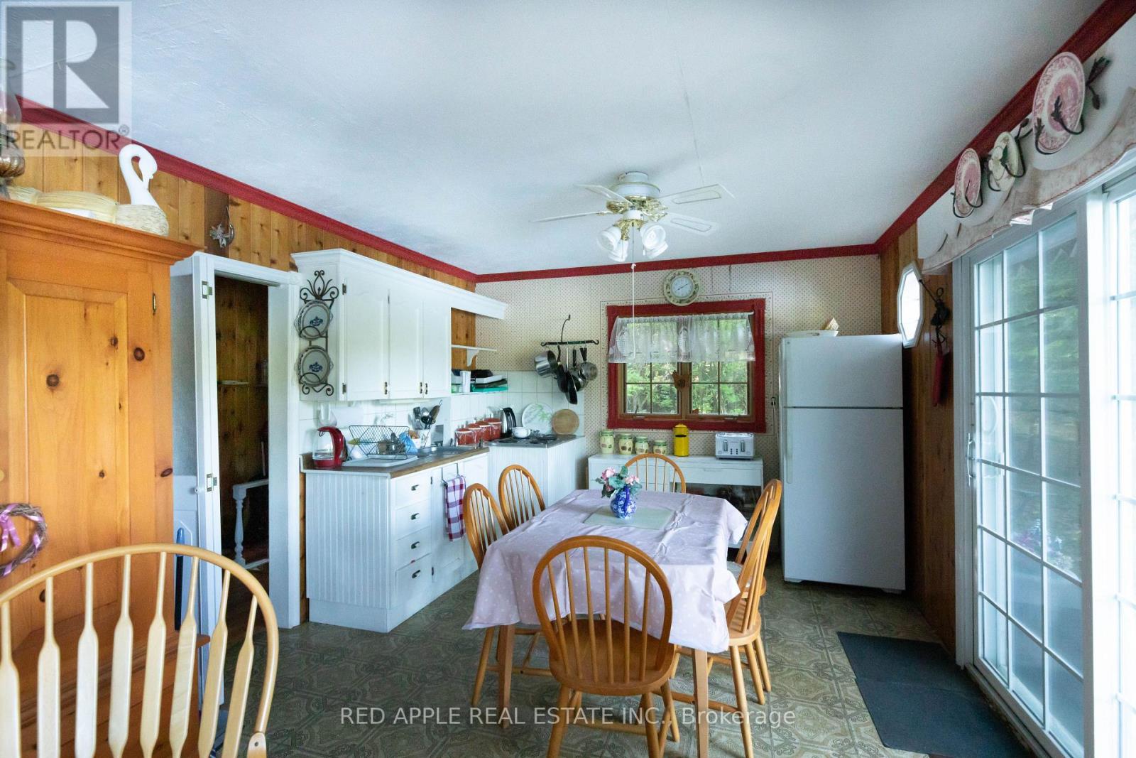 1004 Bellwood Lane, Lake Of Bays, Ontario  P0B 1A0 - Photo 2 - X13228718