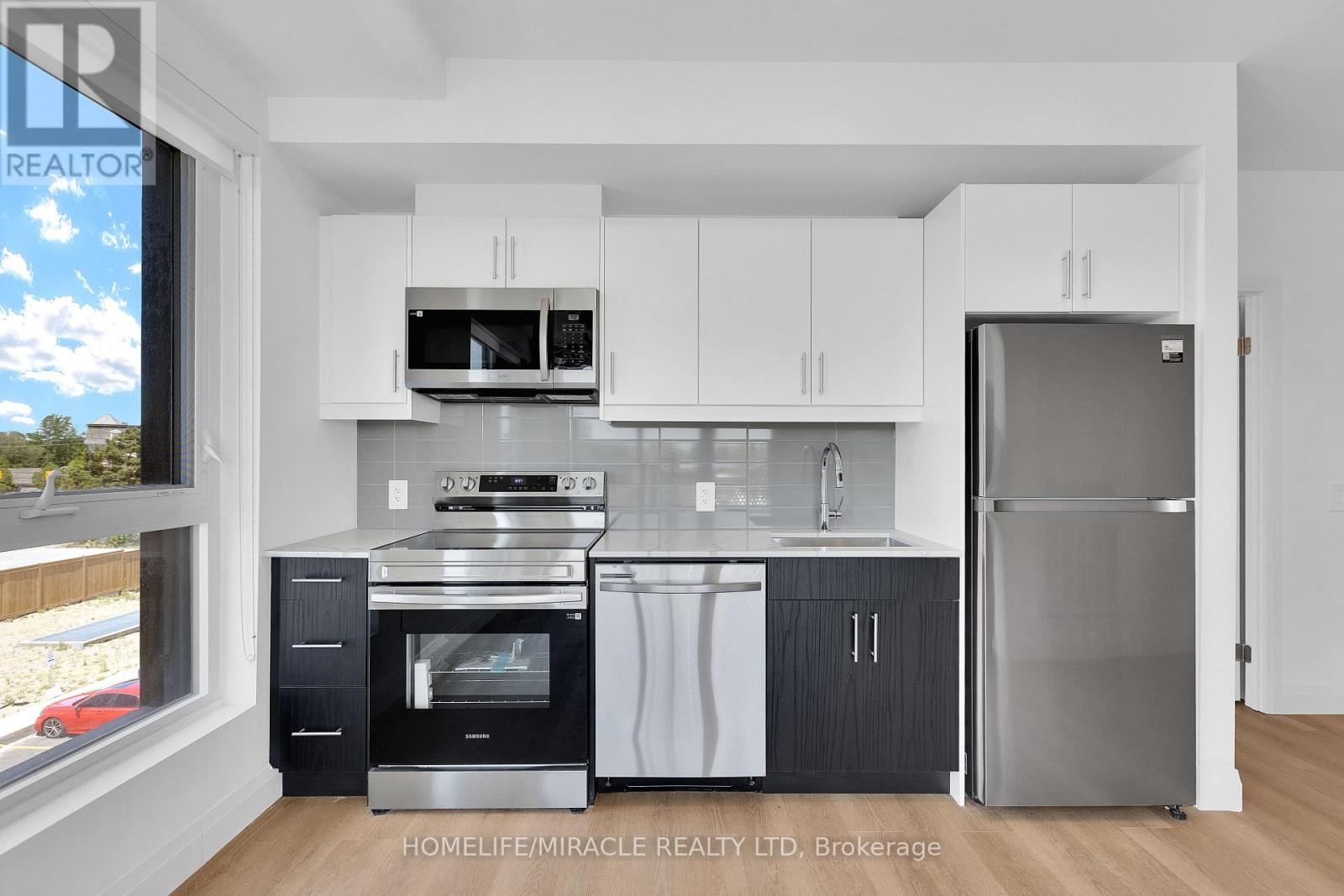 1333 Weber Street E, Kitchener, Ontario  N2A 1C2 - Photo 2 - X13228922