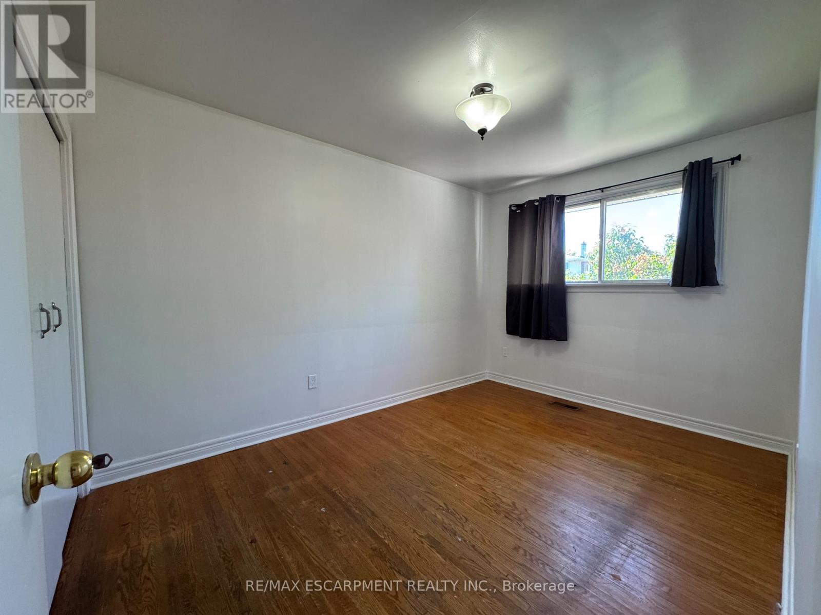 71 Hoover Crescent, Hamilton, Ontario  L9A 3H2 - Photo 10 - X13228982