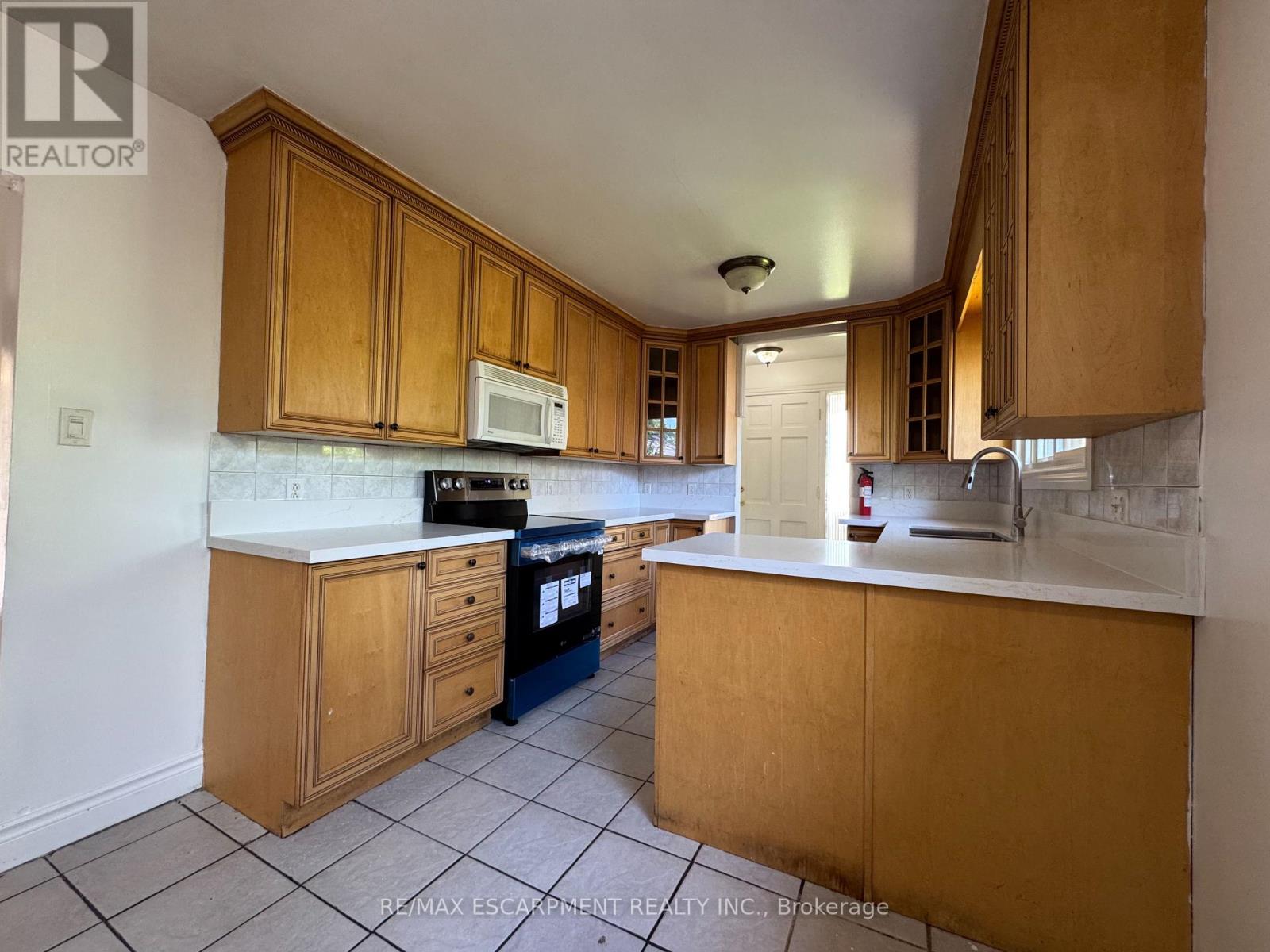71 Hoover Crescent, Hamilton, Ontario  L9A 3H2 - Photo 5 - X13228982
