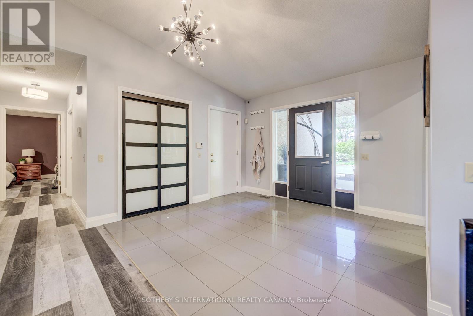 304 Auburn Drive, Waterloo, Ontario  N2K 3K5 - Photo 4 - X13229038