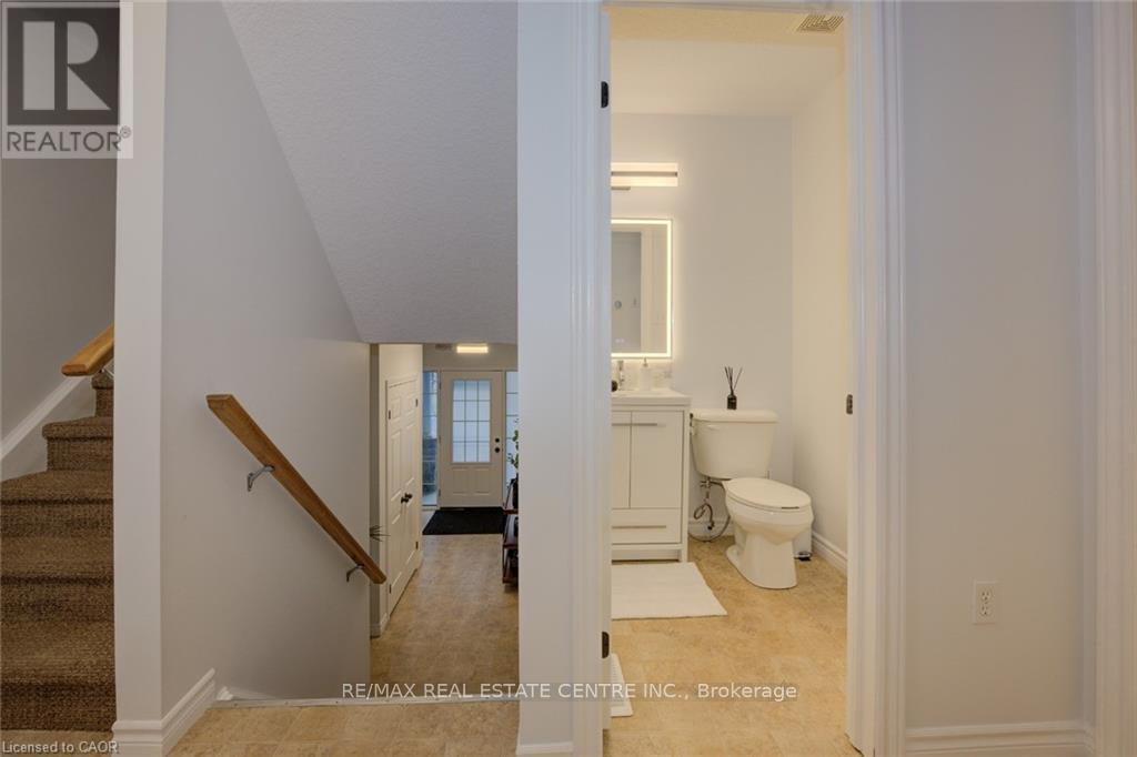 A4 - 20 David Bergey Drive, Kitchener, Ontario  N2E 0B1 - Photo 12 - X13229062