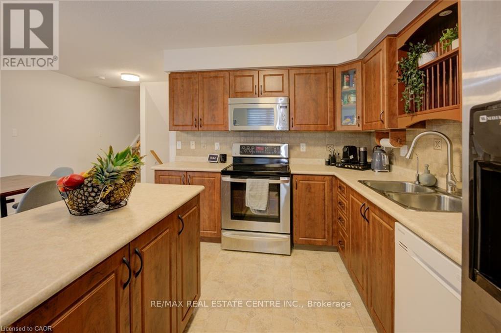 A4 - 20 David Bergey Drive, Kitchener, Ontario  N2E 0B1 - Photo 17 - X13229062