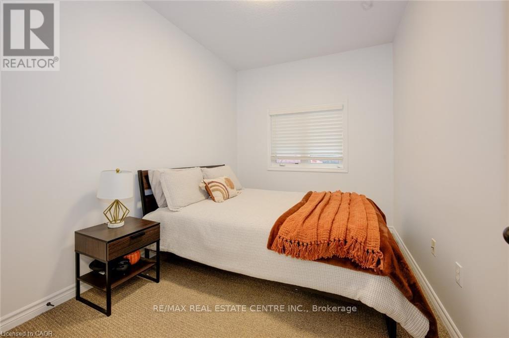 A4 - 20 David Bergey Drive, Kitchener, Ontario  N2E 0B1 - Photo 22 - X13229062