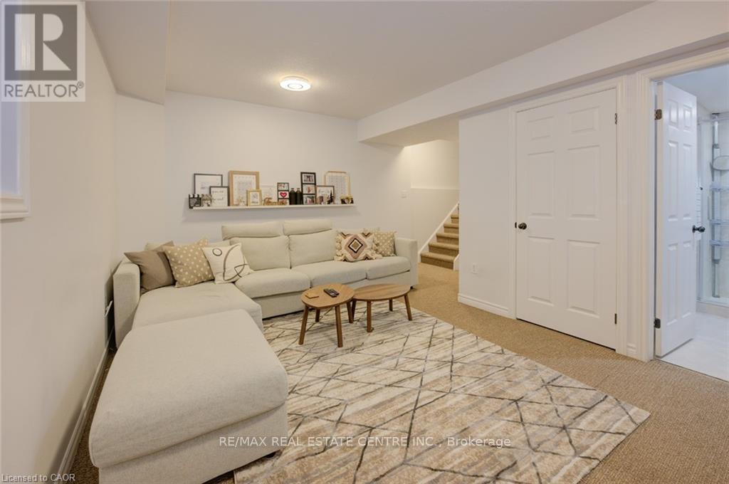 A4 - 20 David Bergey Drive, Kitchener, Ontario  N2E 0B1 - Photo 26 - X13229062