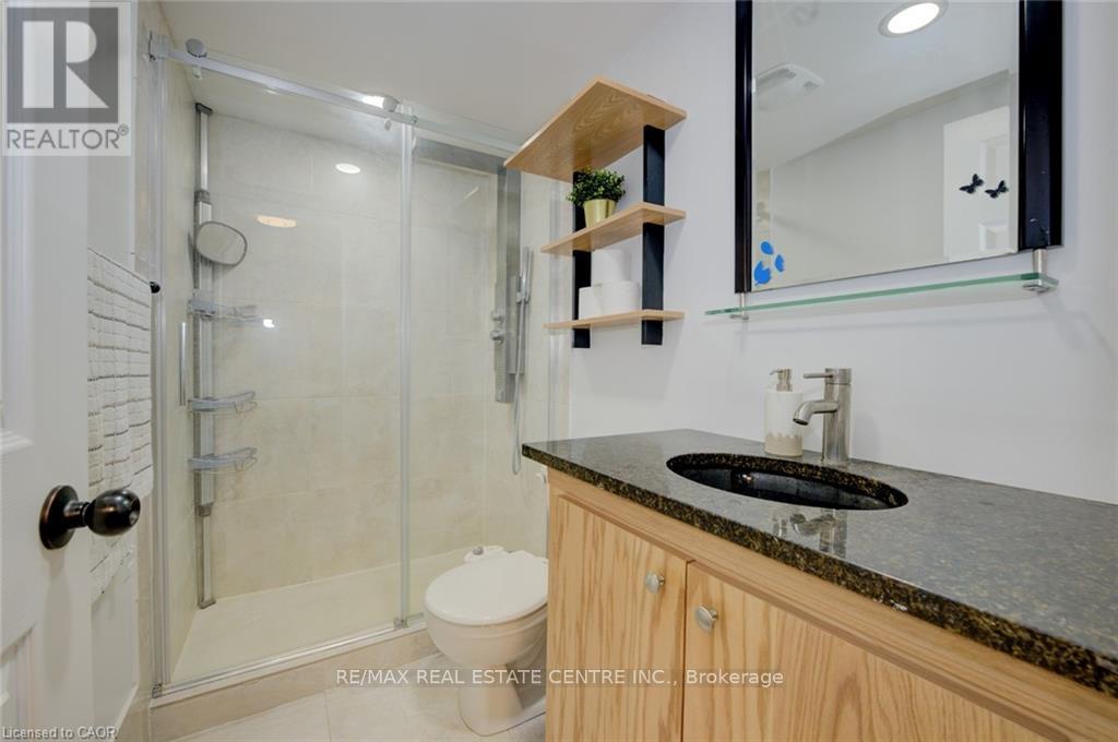 A4 - 20 David Bergey Drive, Kitchener, Ontario  N2E 0B1 - Photo 29 - X13229062
