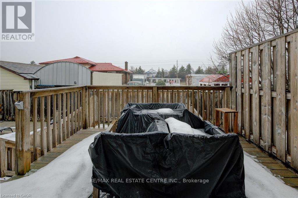 A4 - 20 David Bergey Drive, Kitchener, Ontario  N2E 0B1 - Photo 32 - X13229062