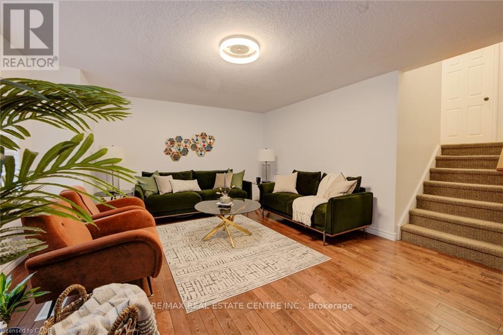 A4 - 20 David Bergey Drive, Kitchener, Ontario  N2E 0B1 - Photo 6 - X13229062