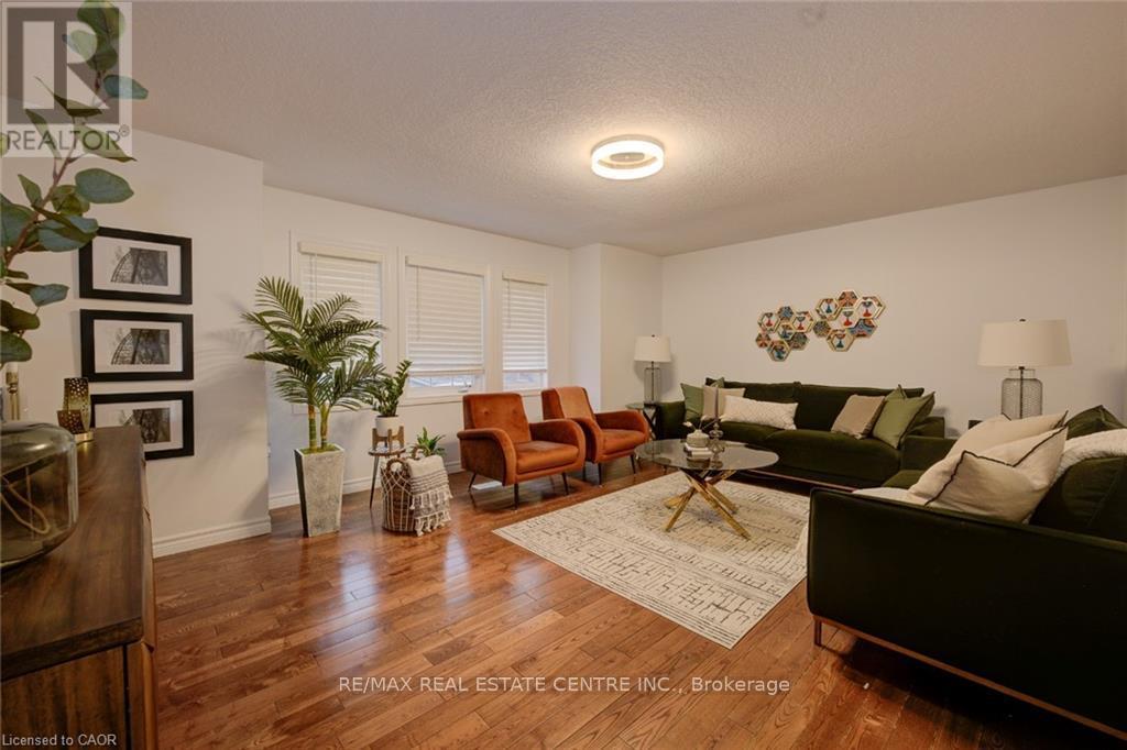 A4 - 20 David Bergey Drive, Kitchener, Ontario  N2E 0B1 - Photo 7 - X13229062