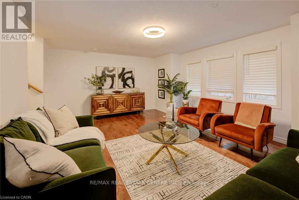 A4 - 20 David Bergey Drive, Kitchener, Ontario  N2E 0B1 - Photo 8 - X13229062