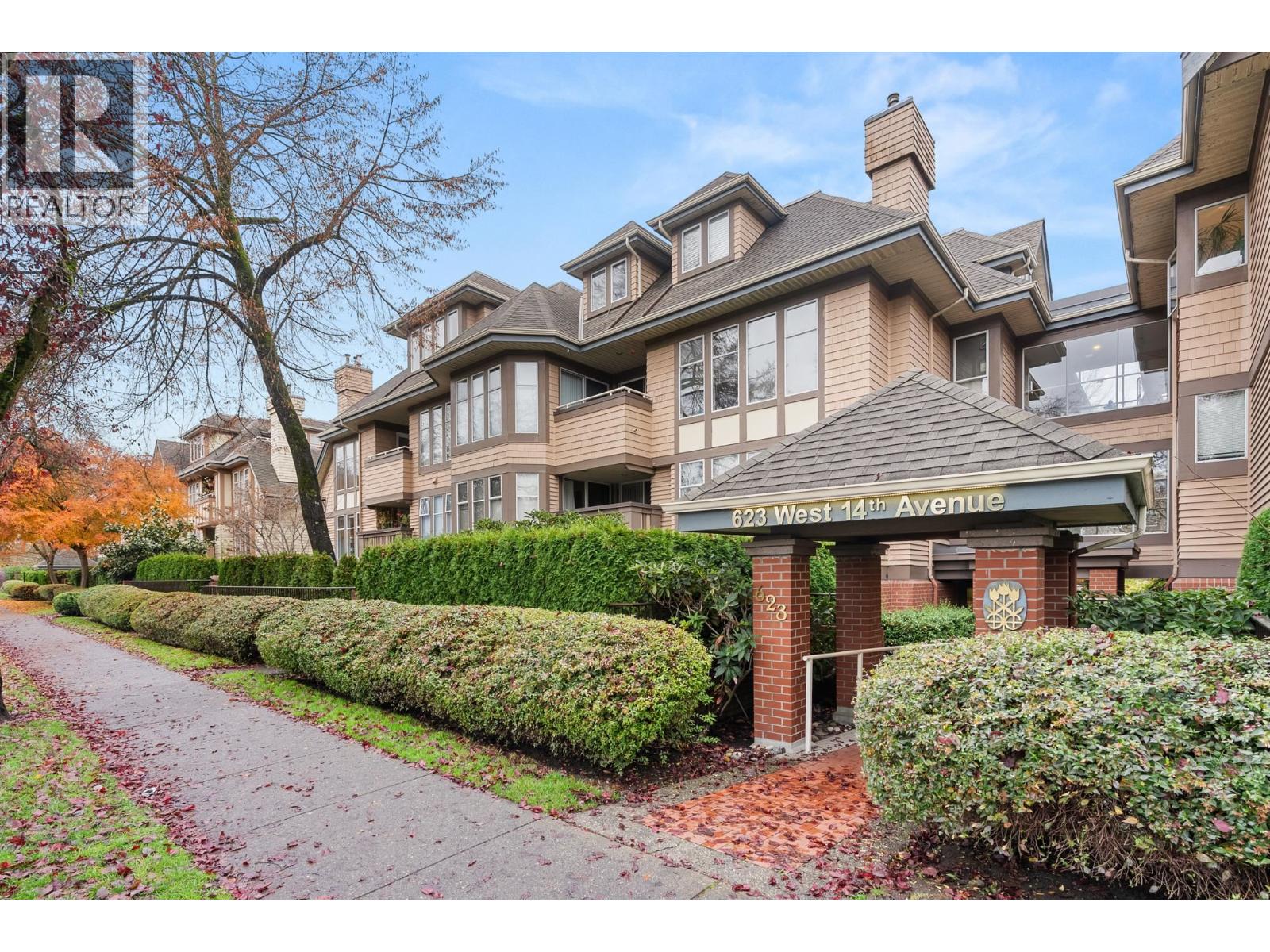 E301 623 W 14th Avenue, Vancouver, British Columbia  V5Z 1P7 - Photo 2 - R3130848