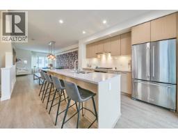 204 19451 SUTTON AVENUE, Pitt Meadows, British Columbia