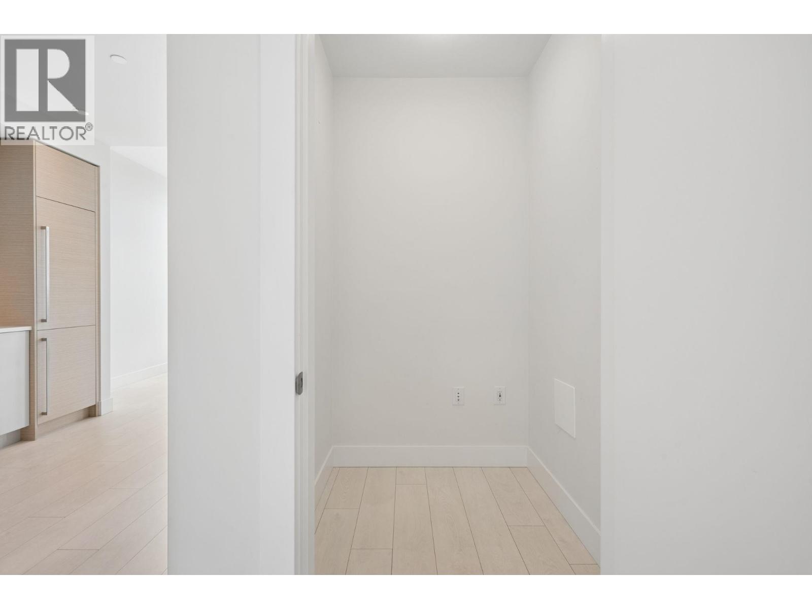 2304 3438 Sawmill Crescent, Vancouver, British Columbia  V5S 0E3 - Photo 12 - R3130864