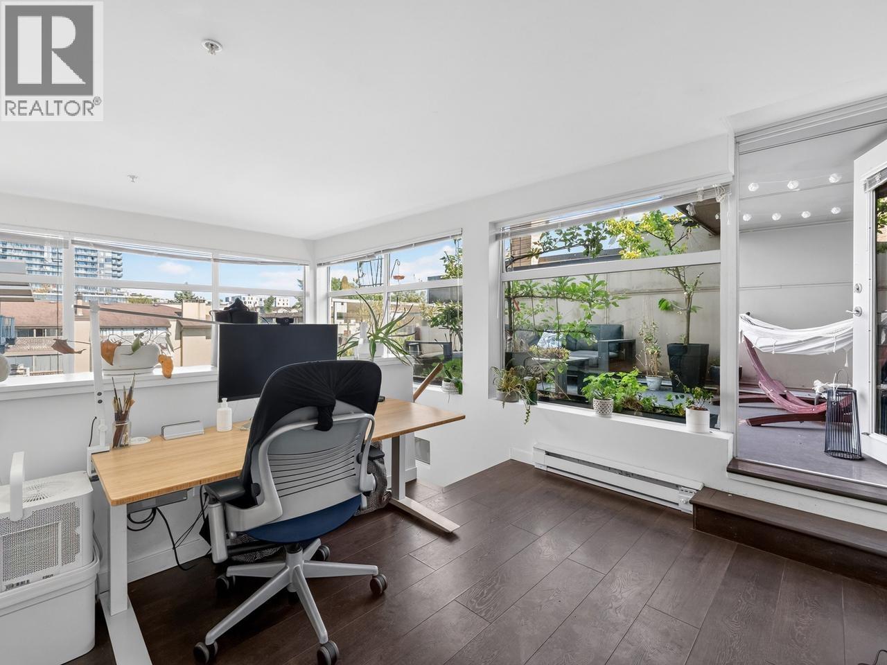 Ph1 1288 Chesterfield Avenue, North Vancouver, British Columbia  V7M 0B1 - Photo 18 - R3130867
