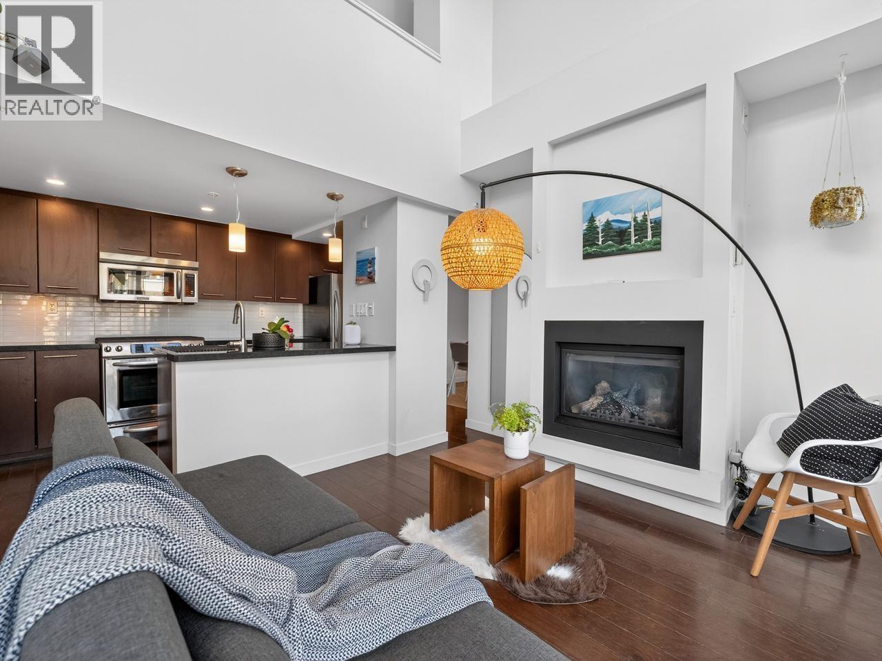 Ph1 1288 Chesterfield Avenue, North Vancouver, British Columbia  V7M 0B1 - Photo 9 - R3130867