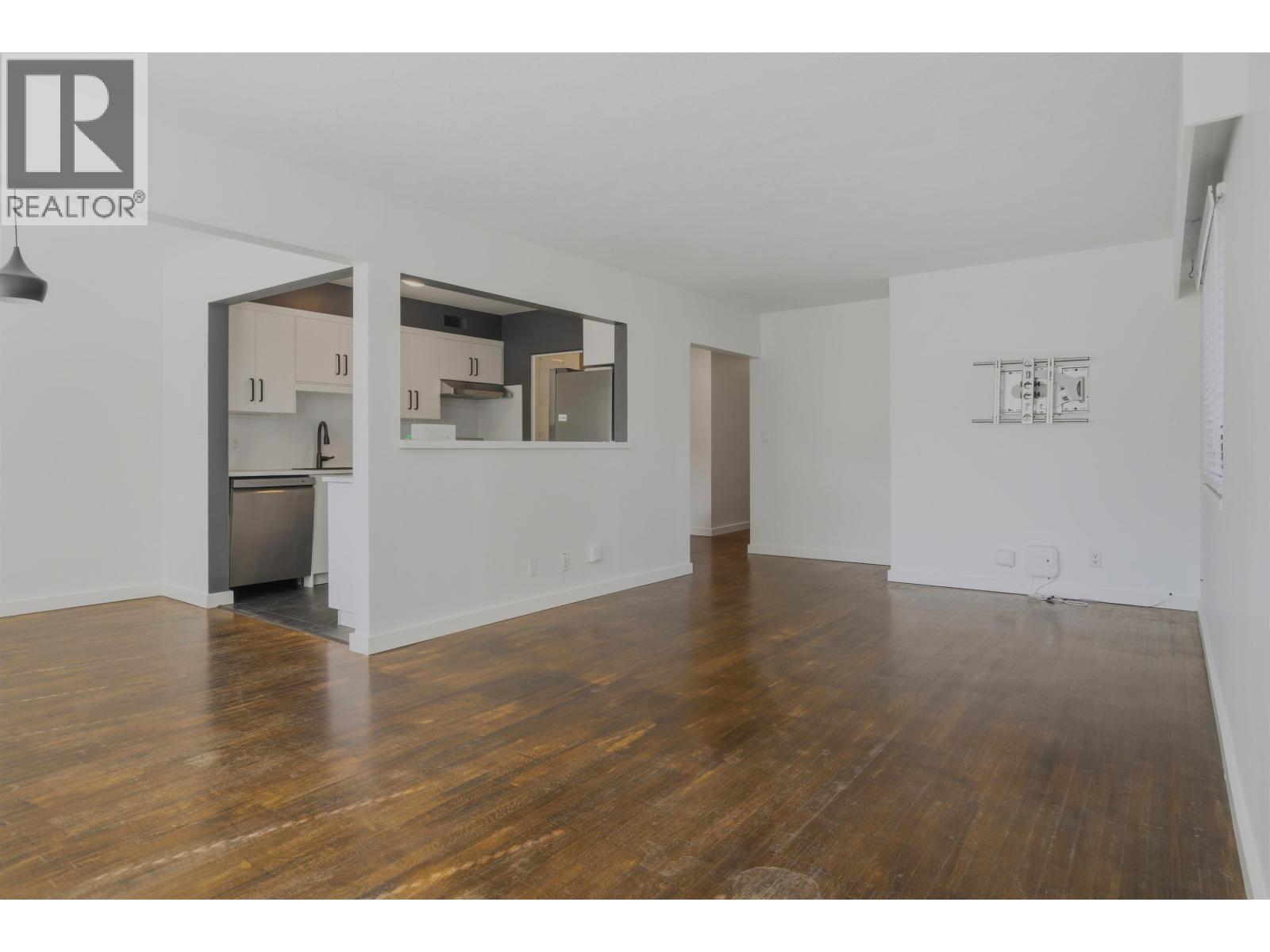 9 48 Leopold Place, New Westminster, British Columbia  V3L 2C6 - Photo 2 - R3130876