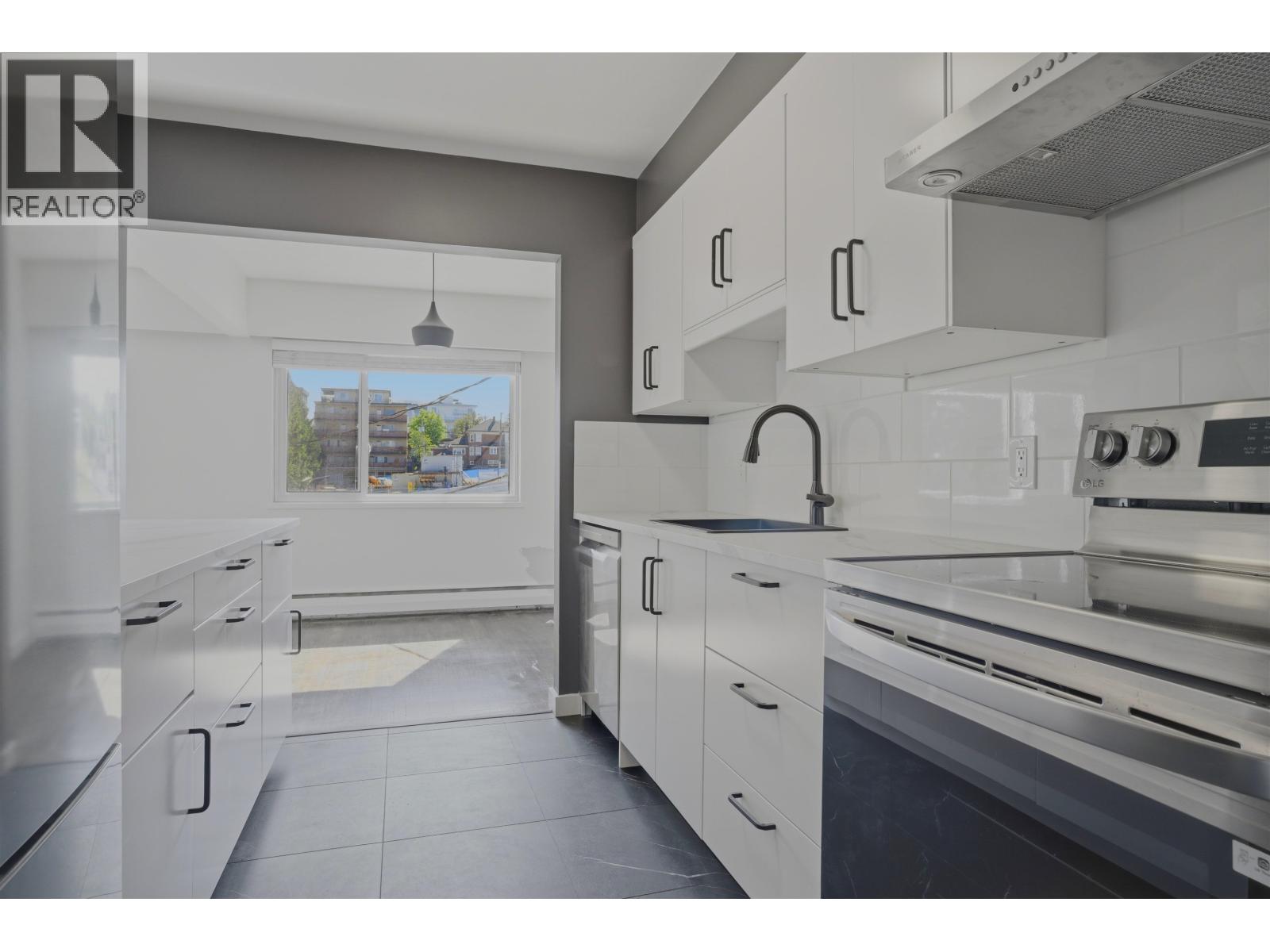 9 48 Leopold Place, New Westminster, British Columbia  V3L 2C6 - Photo 3 - R3130876