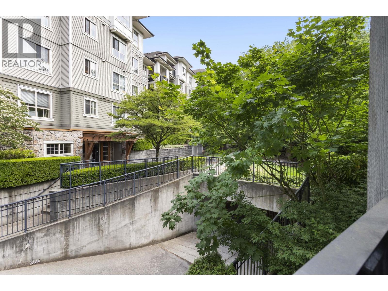 301 2966 Silver Springs Boulevard, Coquitlam, British Columbia  V3E 3S1 - Photo 35 - R3130877