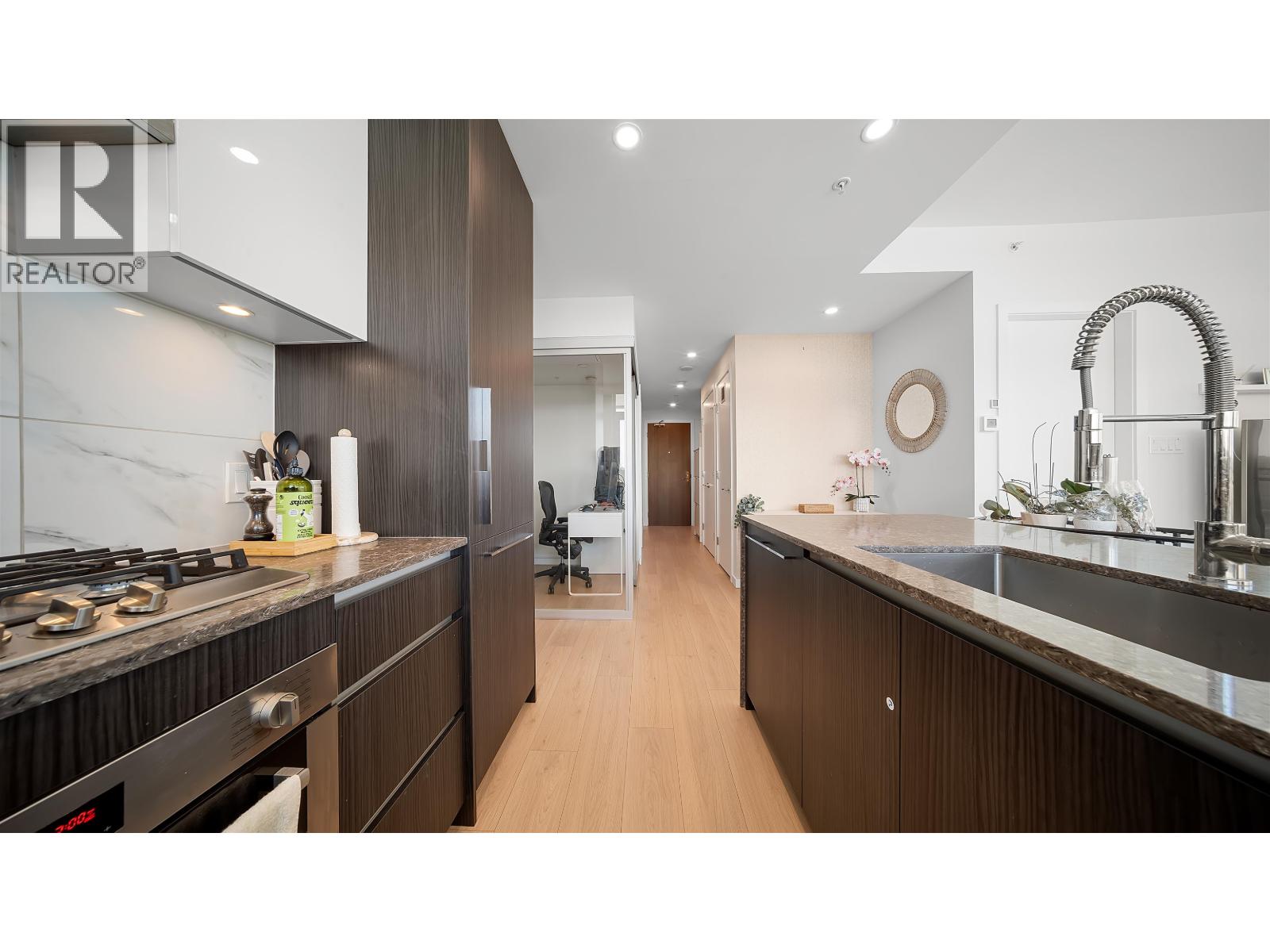 1805 5333 Goring Street, Burnaby, British Columbia  V5B 0B6 - Photo 8 - R3130882