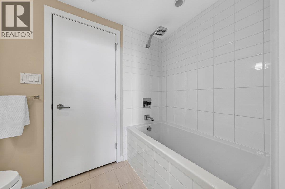 2701 2982 Burlington Drive, Coquitlam, British Columbia  V3B 0B3 - Photo 25 - R3130916