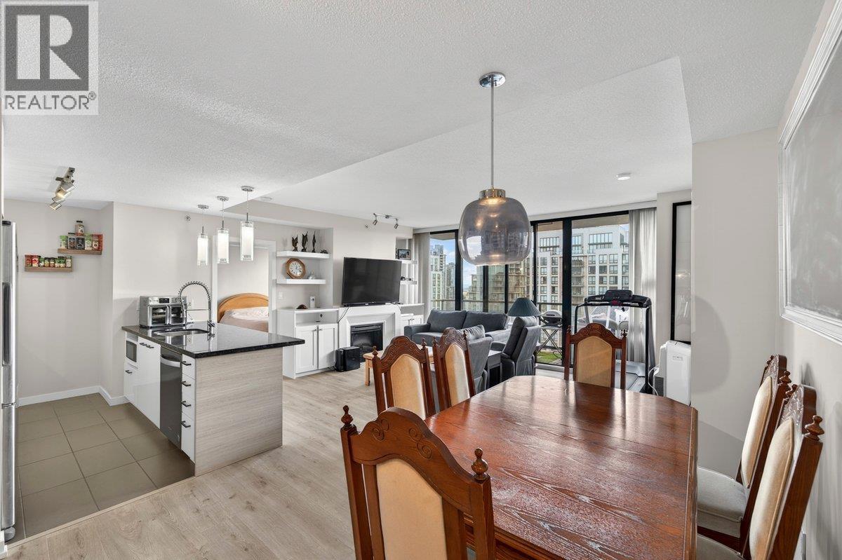2701 2982 Burlington Drive, Coquitlam, British Columbia  V3B 0B3 - Photo 4 - R3130916