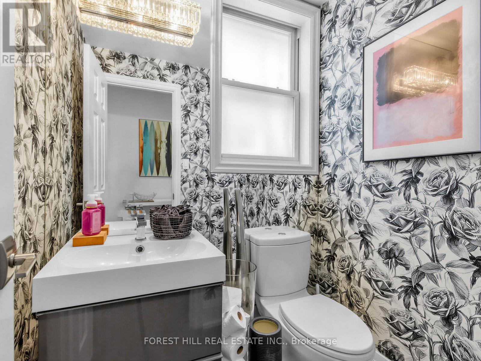 192 Glen Cedar Road, Toronto, Ontario  M6C 3H1 - Photo 18 - C13229130