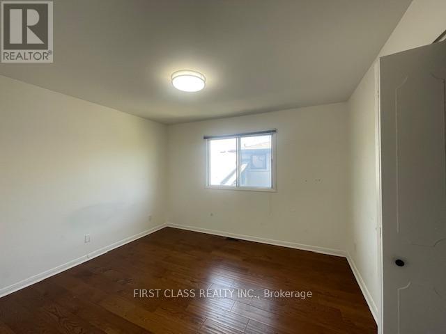 N3 - 93 Peckham Avenue, Toronto, Ontario  M2R 2V4 - Photo 3 - C13229146