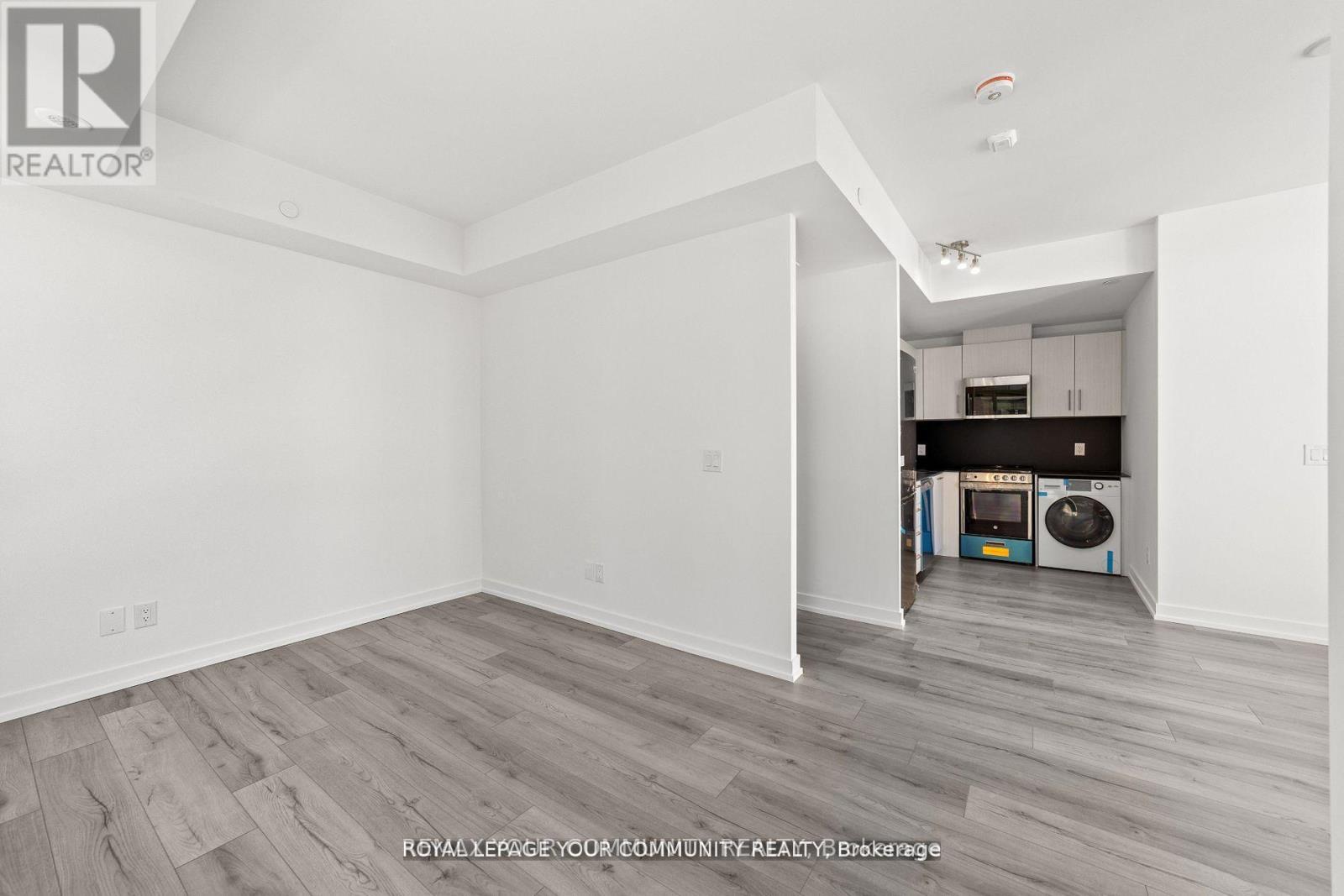 3rd - 58 - 861 Sheppard Avenue W, Toronto, Ontario  L4C 0T4 - Photo 15 - C13229242