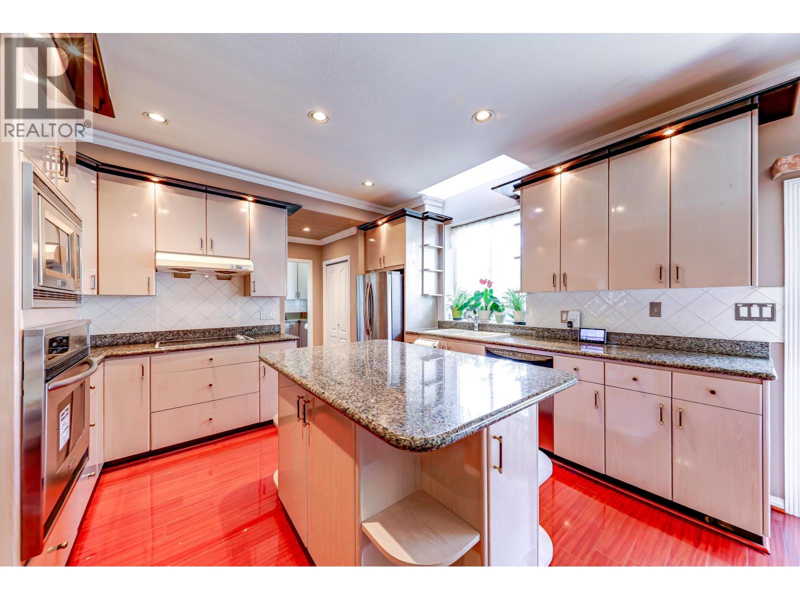 6200 Garrison Court, Richmond, British Columbia  V7C 5S2 - Photo 11 - R3130874