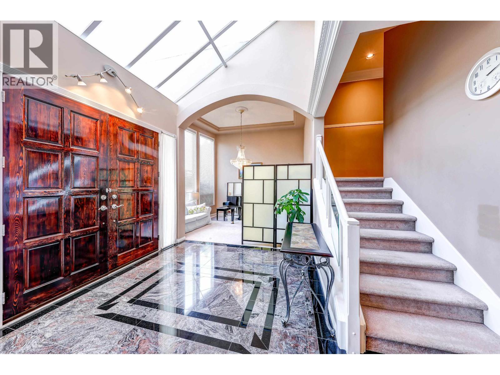 6200 Garrison Court, Richmond, British Columbia  V7C 5S2 - Photo 8 - R3130874