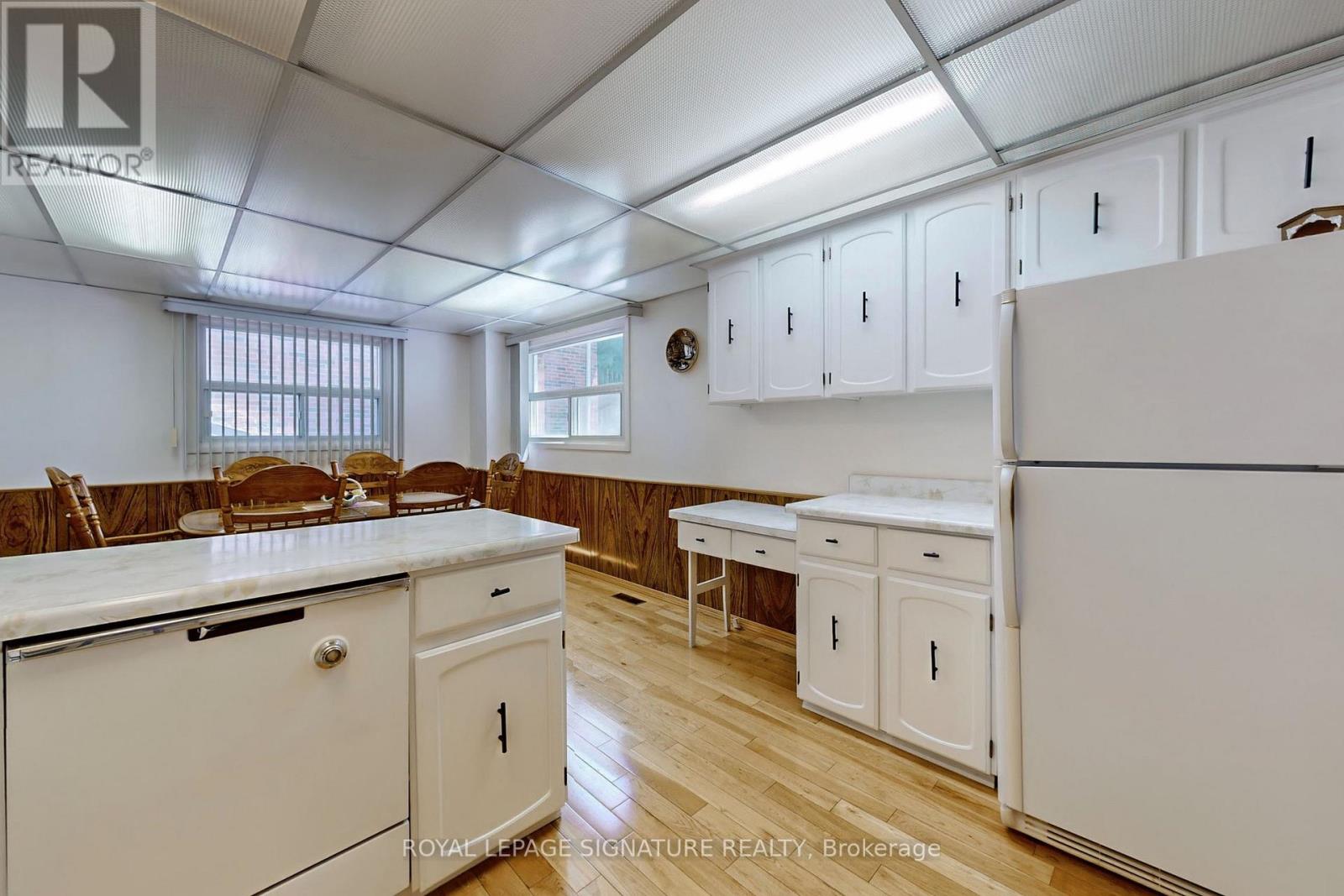 6 Kelvinway Drive, Toronto, Ontario  M1W 1N4 - Photo 8 - E13229094