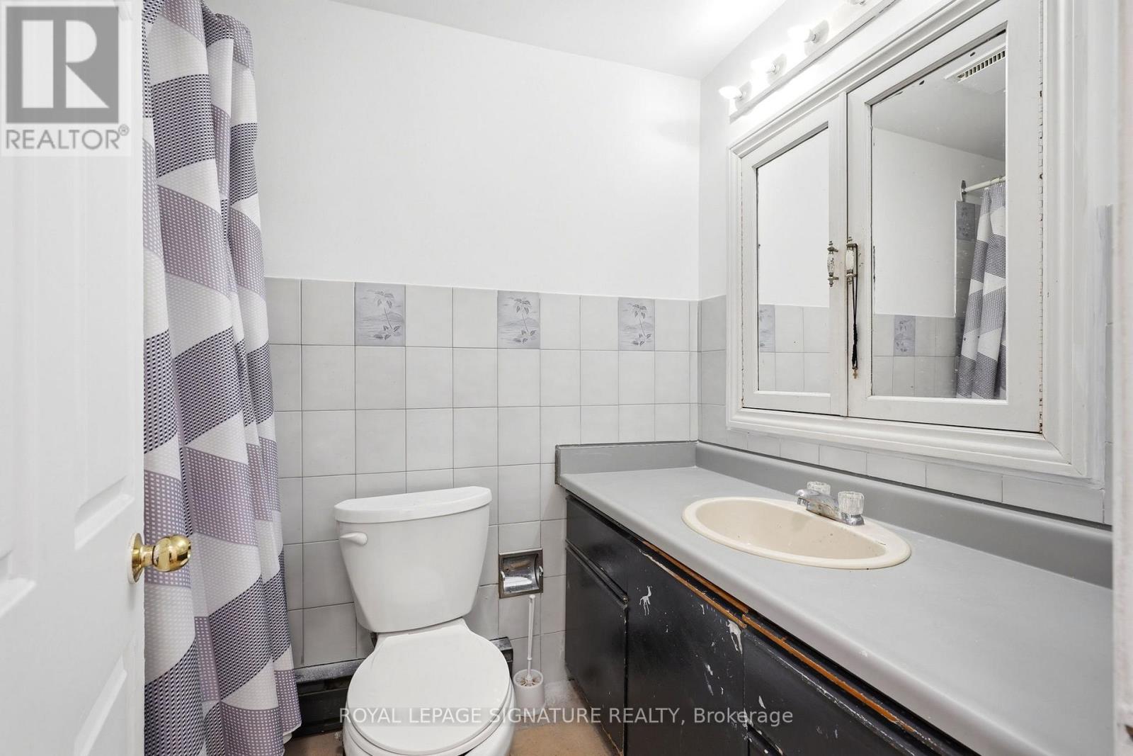 227 Woodfield Road, Toronto, Ontario  M4L 2W8 - Photo 10 - E13229230