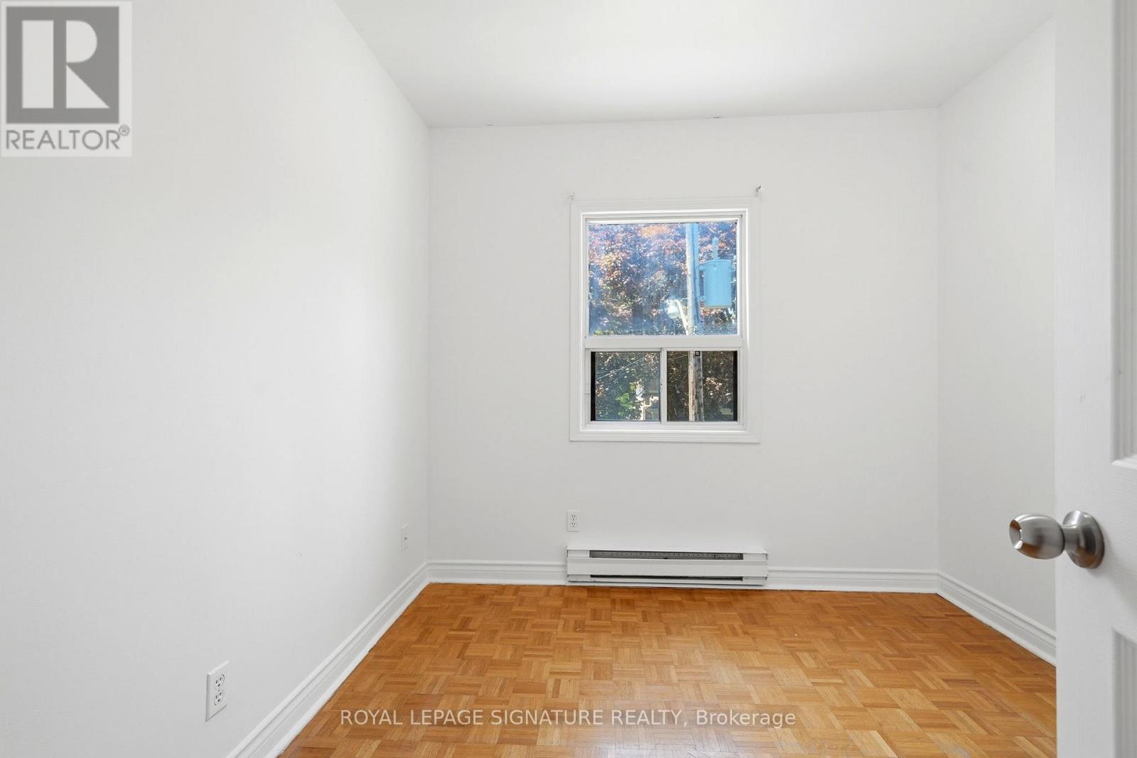 227 Woodfield Road, Toronto, Ontario  M4L 2W8 - Photo 16 - E13229230