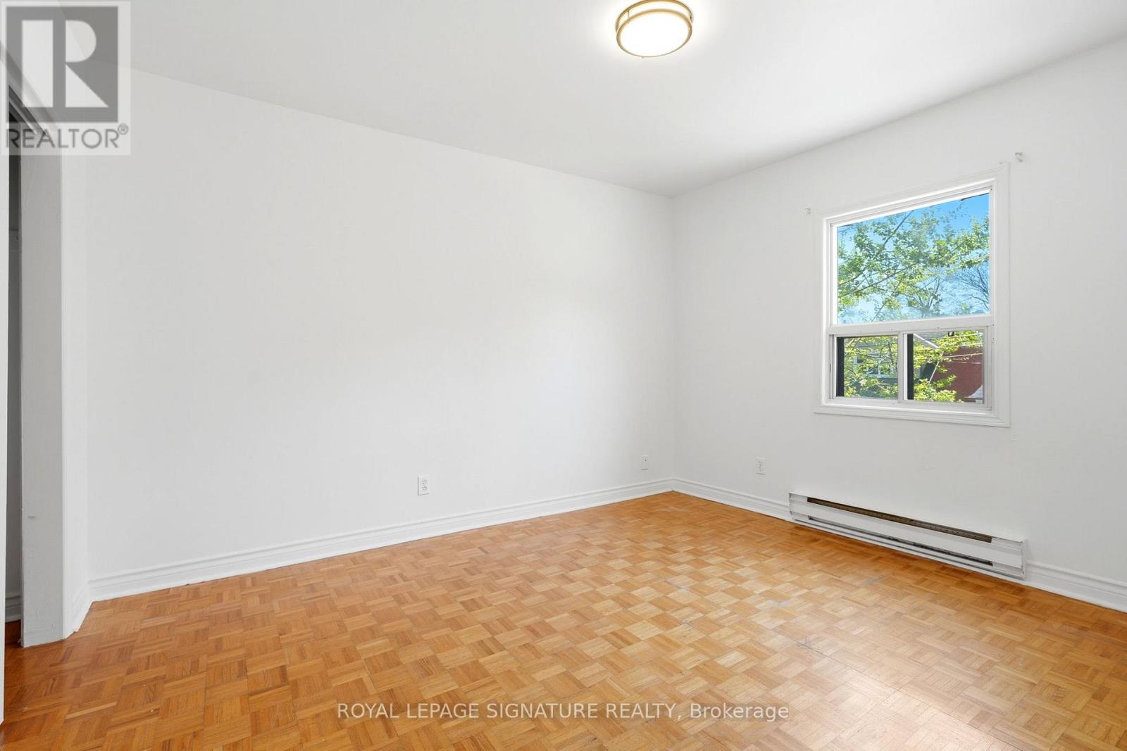 227 Woodfield Road, Toronto, Ontario  M4L 2W8 - Photo 18 - E13229230