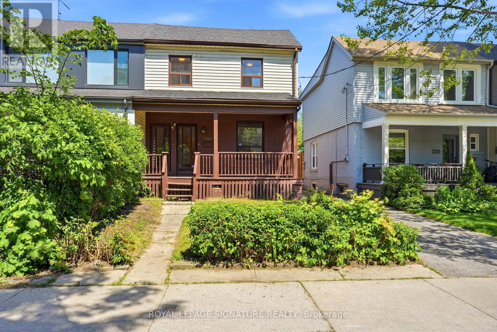 227 Woodfield Road, Toronto, Ontario  M4L 2W8 - Photo 3 - E13229230