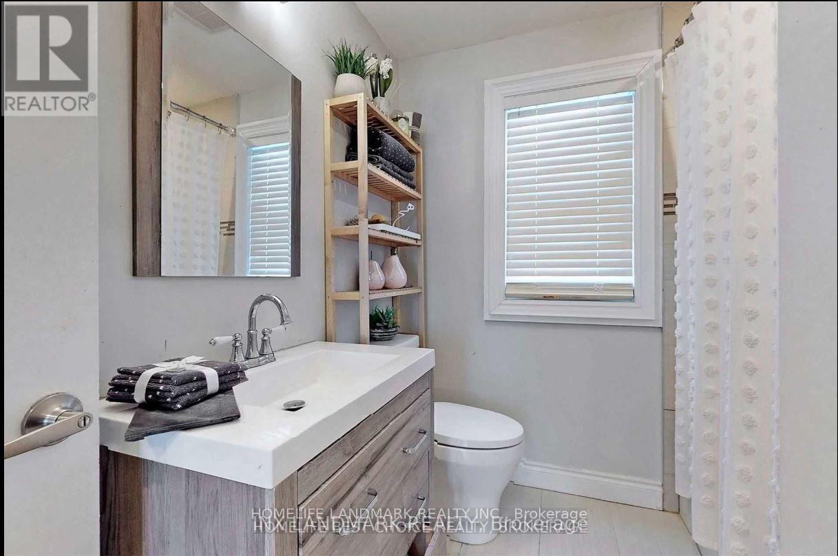 Main - 32 Kirk Drive, Markham, Ontario  L3T 3L1 - Photo 12 - N13229150