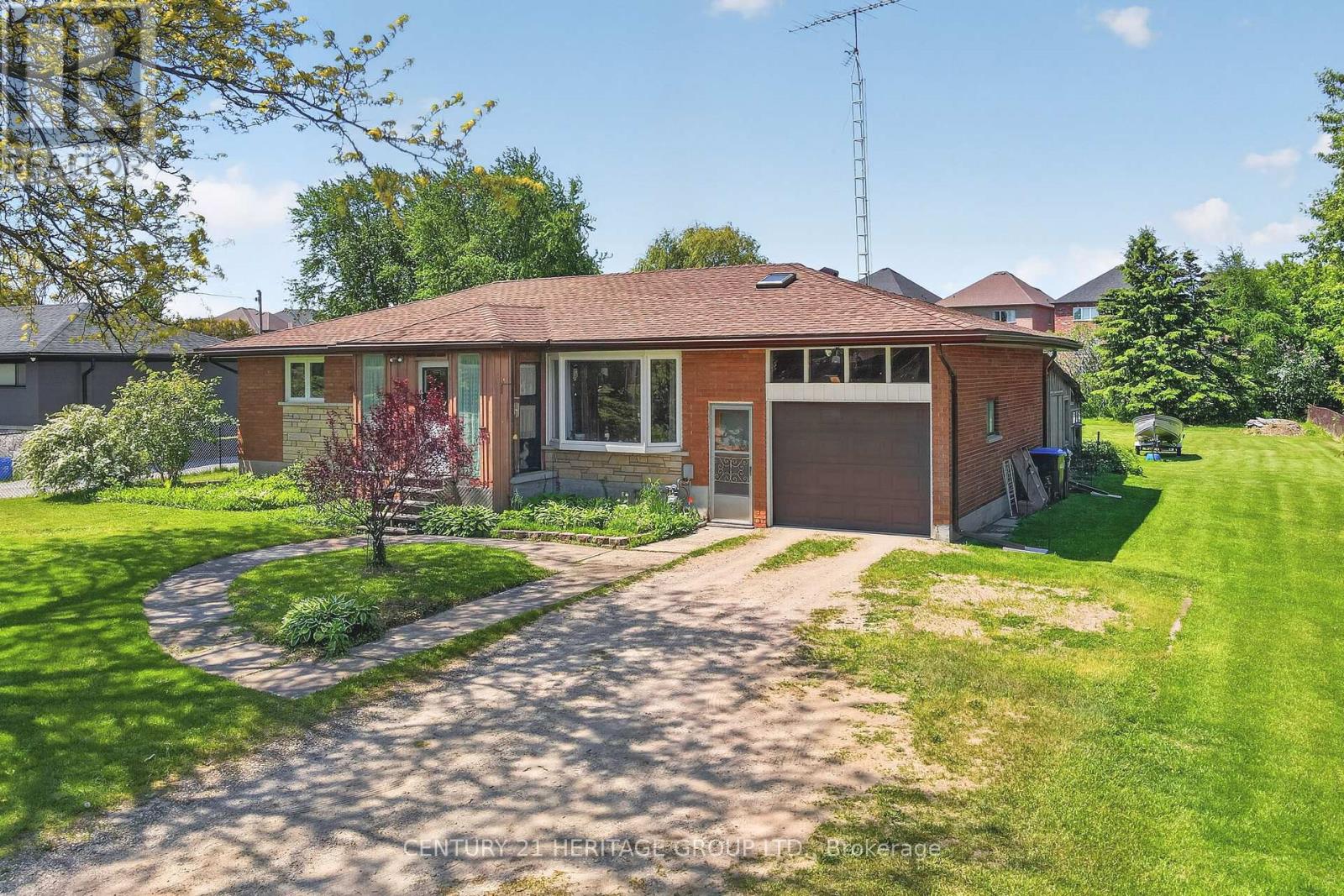 640 SIMCOE ROAD, Bradford West Gwillimbury, Ontario