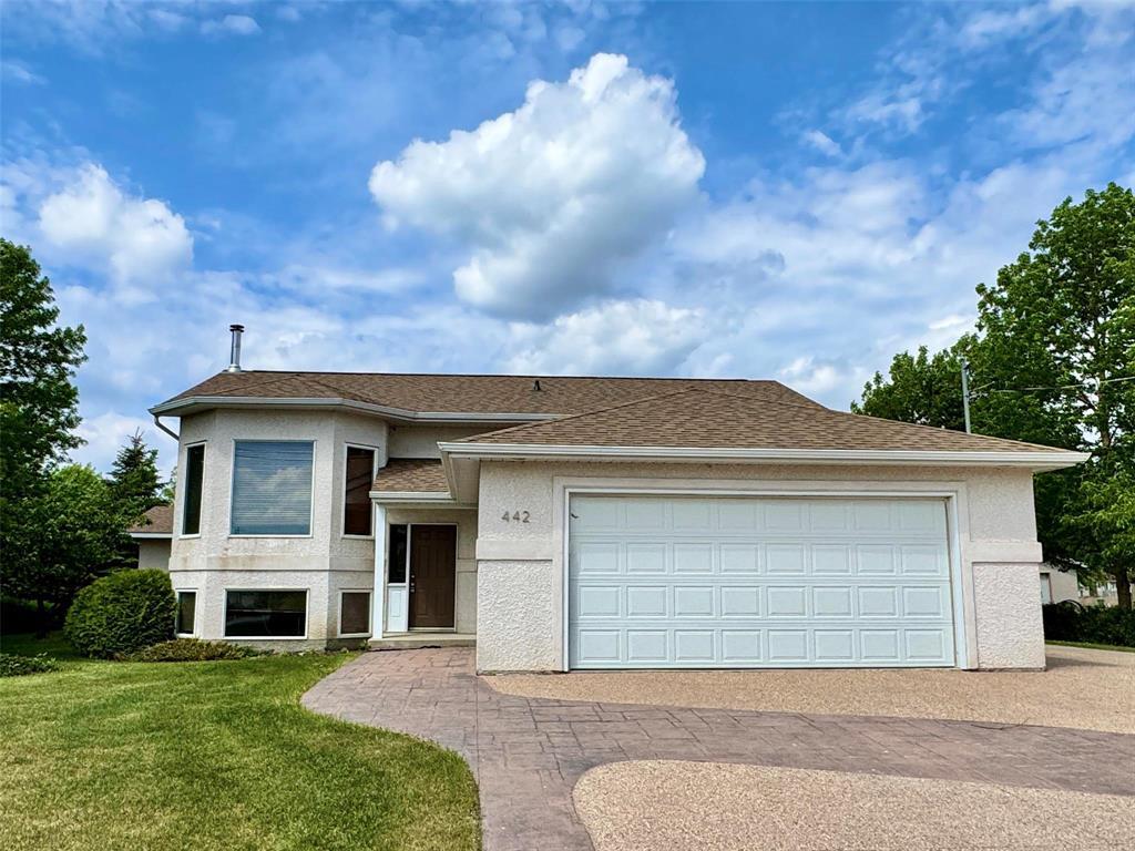 442 Croteau Street, St Pierre-Jolys, Manitoba  R0A 1V0 - Photo 0 - 202608248