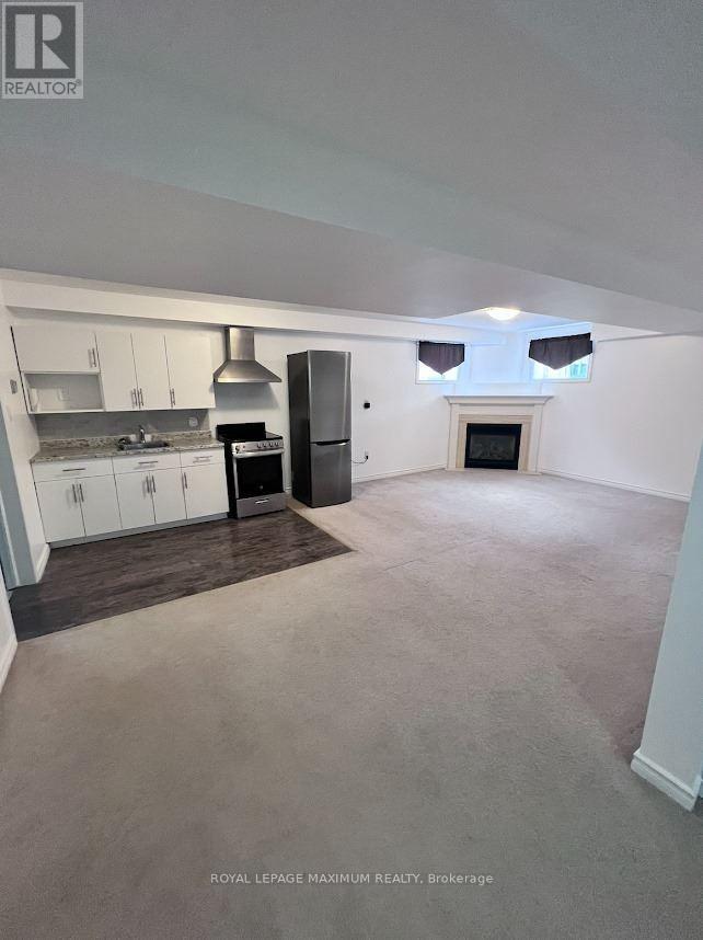 Bsmt - 82 Ambler, Barrie, Ontario  L4M 7A6 - Photo 4 - S13229102