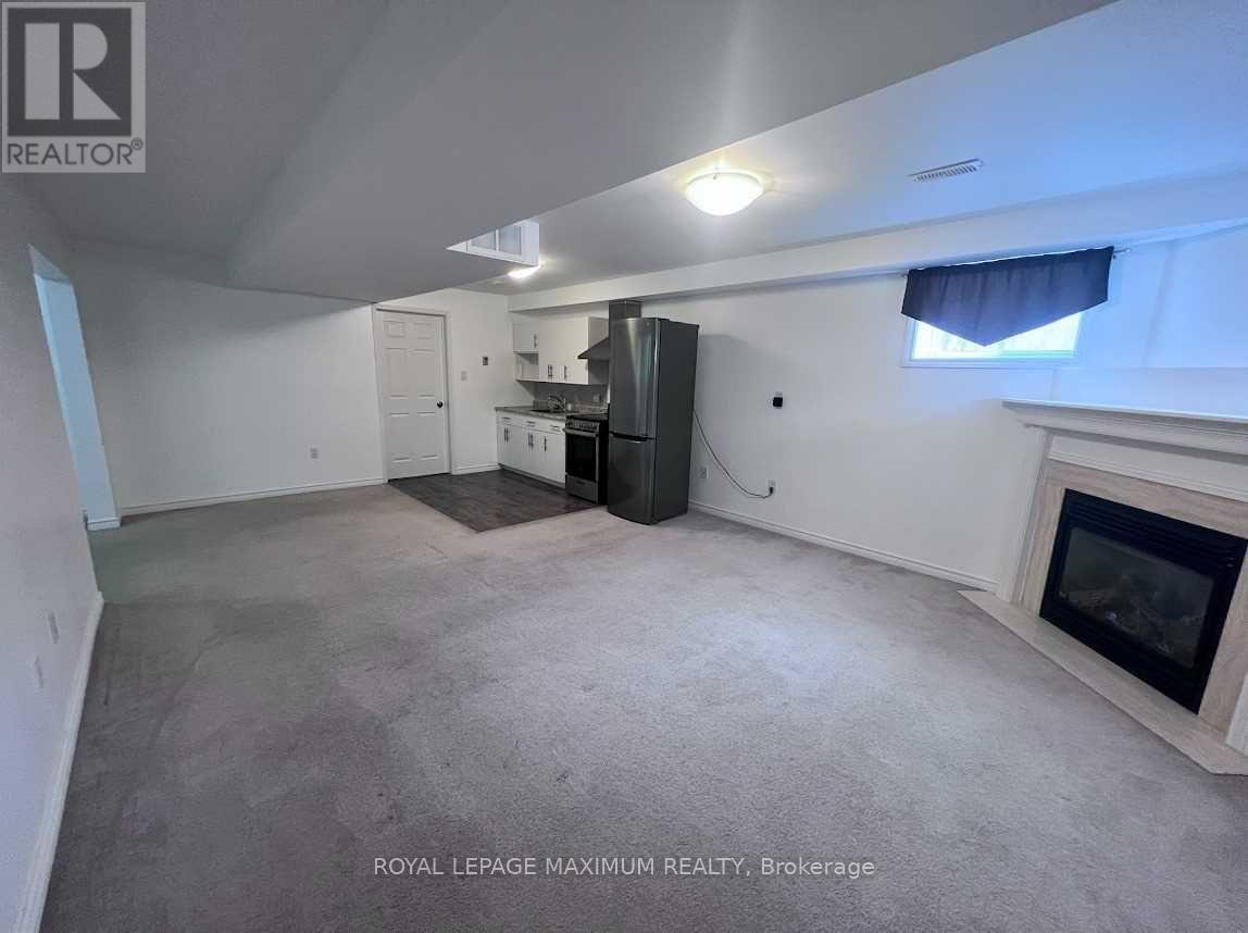 Bsmt - 82 Ambler, Barrie, Ontario  L4M 7A6 - Photo 7 - S13229102