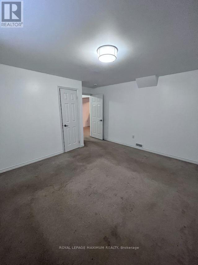 Bsmt - 82 Ambler, Barrie, Ontario  L4M 7A6 - Photo 9 - S13229102