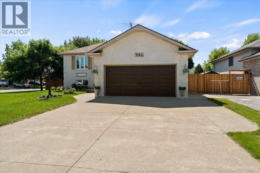 251 Willowwood, Belle River, Ontario  N0R 1A0 - Photo 2 - 26012858