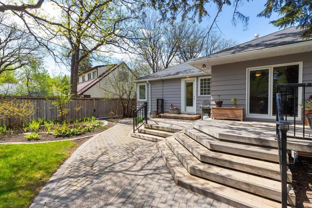 192 Carpathia Road, Winnipeg, Manitoba R3N 1S7 - Photo 40 - 202610156