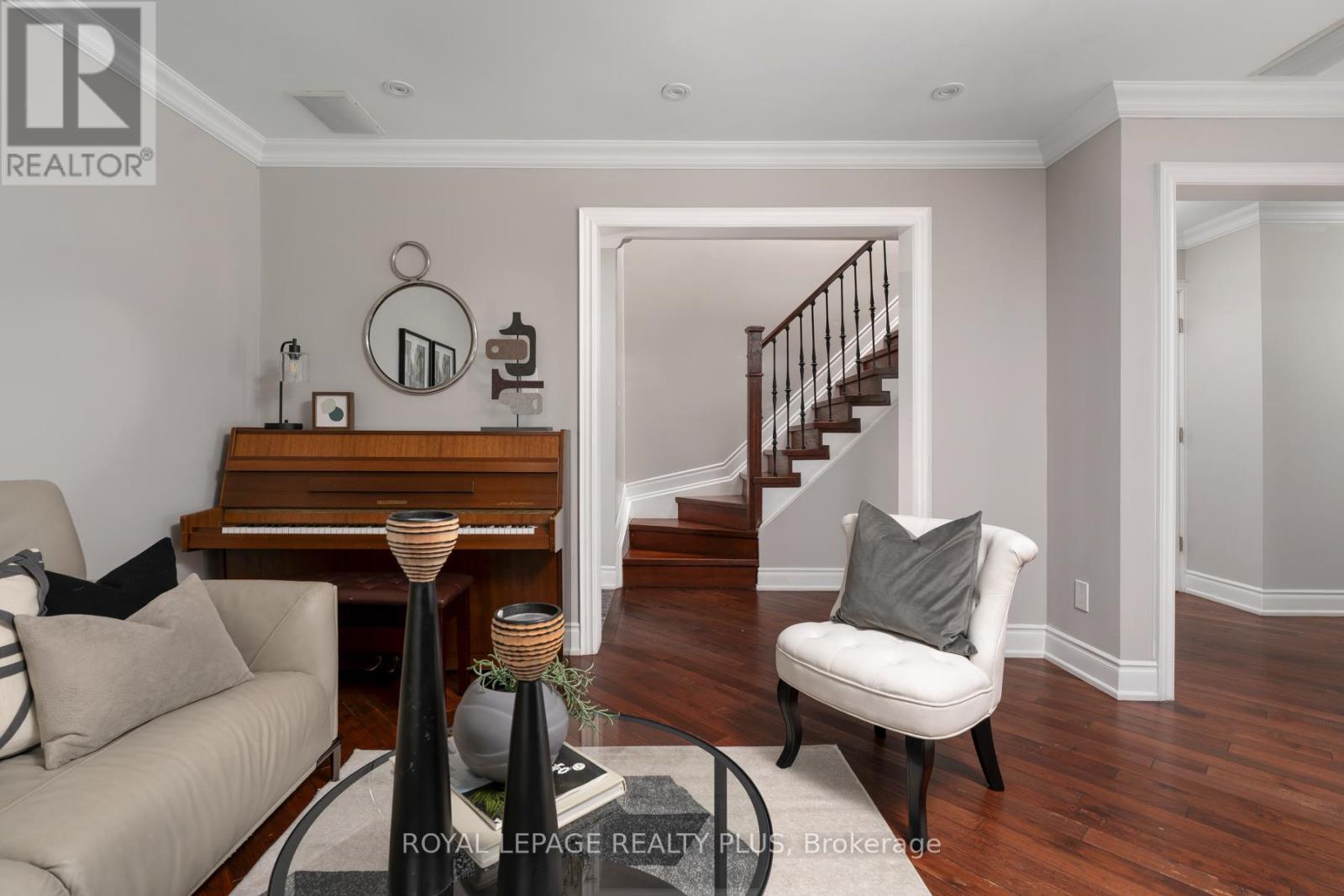 5229 Palomar Crescent, Mississauga, Ontario  L5R 2W8 - Photo 6 - W13229196