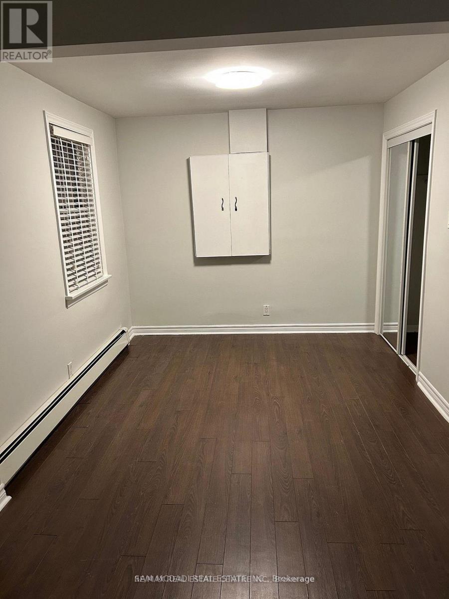 378 Lakeshore Road W, Mississauga, Ontario  L5H 1H5 - Photo 18 - W13229228