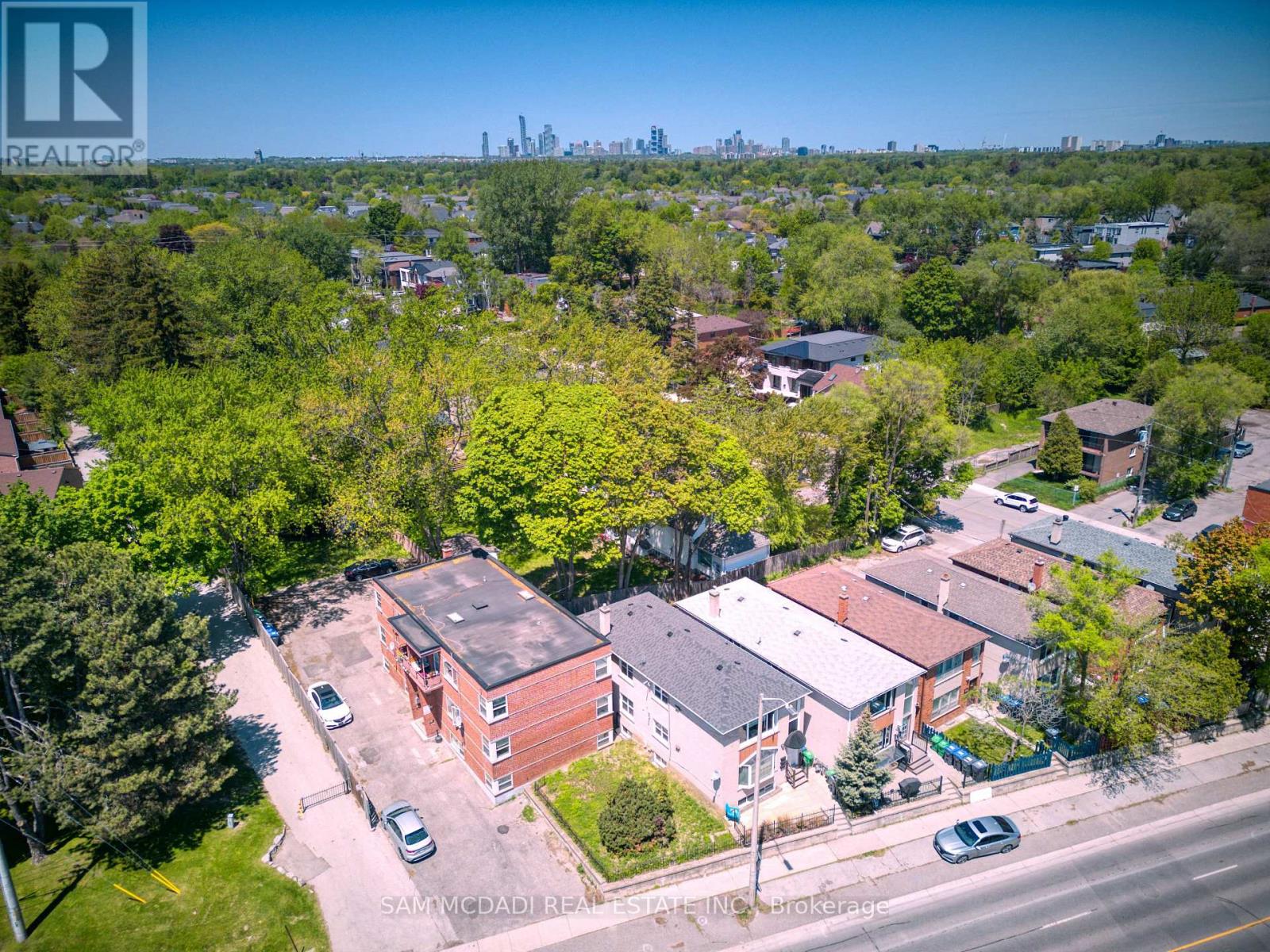 378 Lakeshore Road W, Mississauga, Ontario  L5H 1H5 - Photo 29 - W13229228