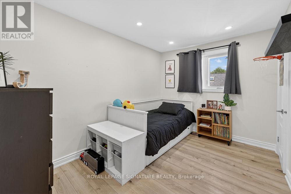 1311 Lewisham Drive, Mississauga, Ontario  L5J 3P8 - Photo 17 - W13229258