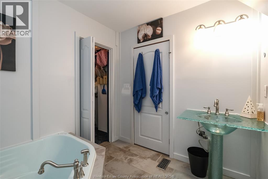 458 John M, Windsor, Ontario  N8P 1C2 - Photo 13 - 26012848